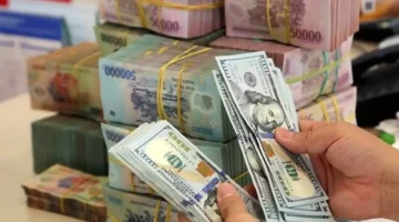 تصاعد حاد بسعر الصرف في السوق الحرة بضغط من جانب البائعين